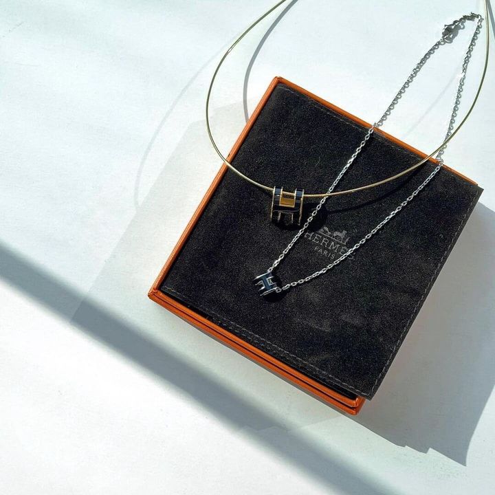 エルメスのボックスと2つのポップH