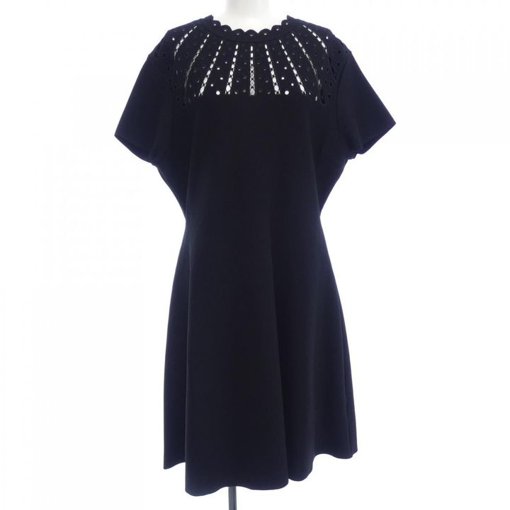 ヴァレンティノのブラックワンピース