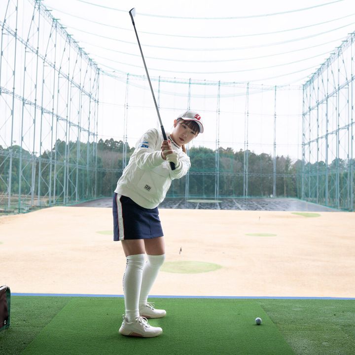 「フェードは体の近く、ドローは遠く」が決め手！ キャディバッグを使った簡単練習法