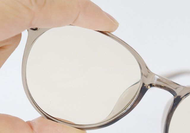 サングラスのレンズ
