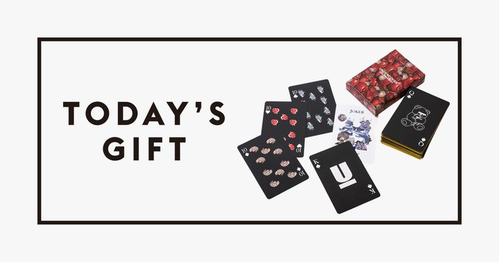 〈UNDERCOVER〉のトランプ