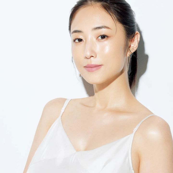 めざせヘルシーボディ！ 山本舞香さん、鈴木えみさん、小嶋陽菜さんなど、美ボディなあの人たちのボディケアまとめ_39