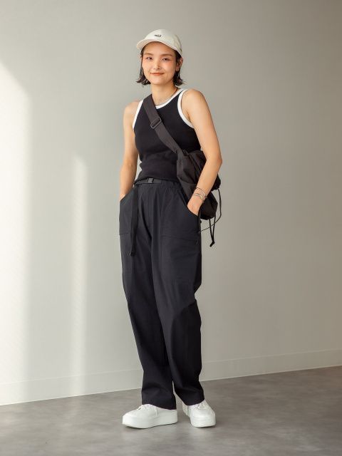 画像2: 【ユニクロ】アメリカンスリーブブラタンクトップ¥2,290 www.uniqlo.com
