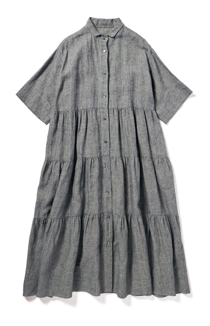 夏のマストアイテム、モノトーンワンピースと小物たち