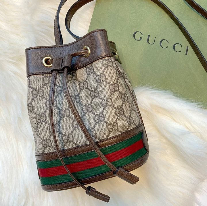 グッチのショルダーバッグ