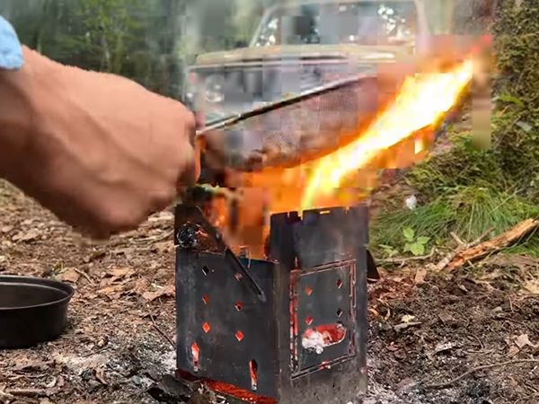 熾火の正しい使い方知ってる？意外すぎるやり方で作るキャンプ飯が最高すぎた…！