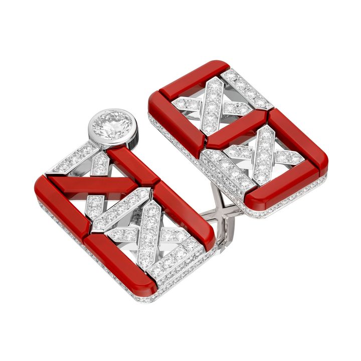 「キルテッド 5」リング WG×ダイヤモンド×レッドラッカー ¥47,410,000（参考価格）／CHANEL