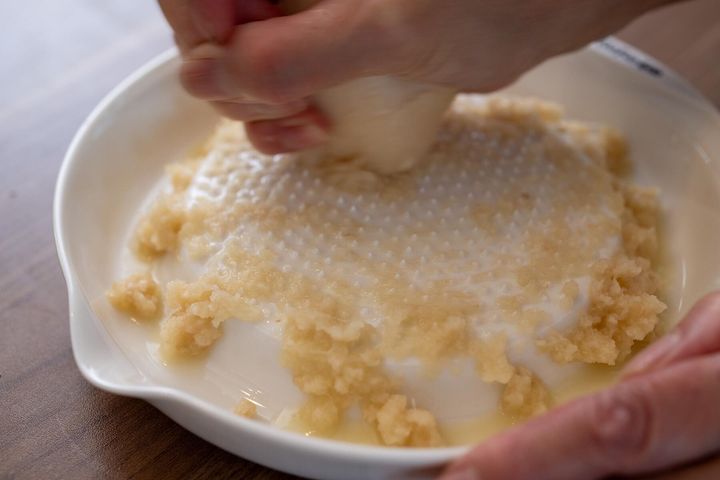 皮ごとすりおろす