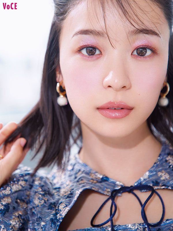 鳴海唯さん／シャネル レ ベージュ パレット ルガール クール ドゥ シャネル 使用