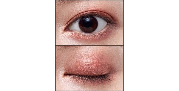 シンクロマティック アイシャドウパレット 05 使用