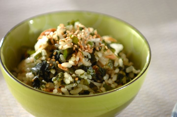 ワカメとツナの混ぜご飯