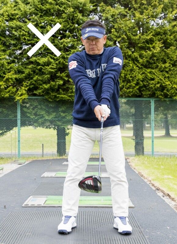 体が硬い人でも捻転できる簡単テク！「息を“フー”と…」シニアプロが解説