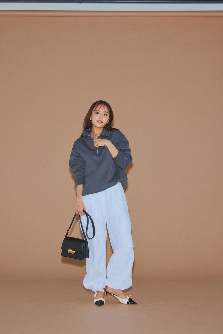 黒 レザーバック