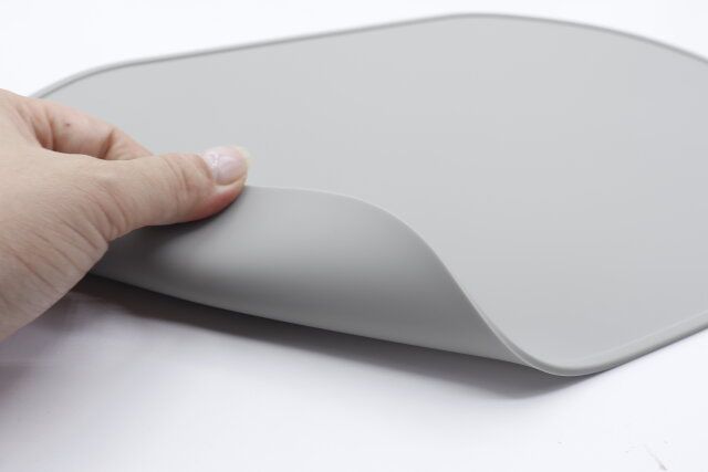 ダイソー シリコーンランチョンマット 素材