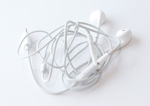 イヤフォン 有線