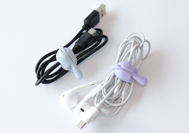 ダイソー シリコーンバンド イヤフォン ケーブル