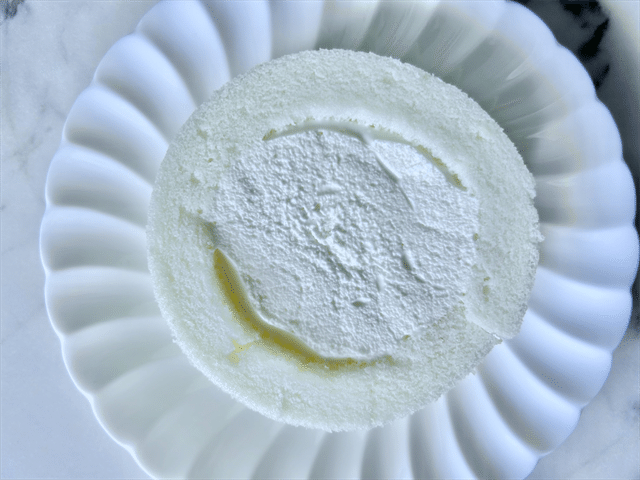 Uchi Café×Milk MILKぎゅっと練乳ロールケーキ 中身