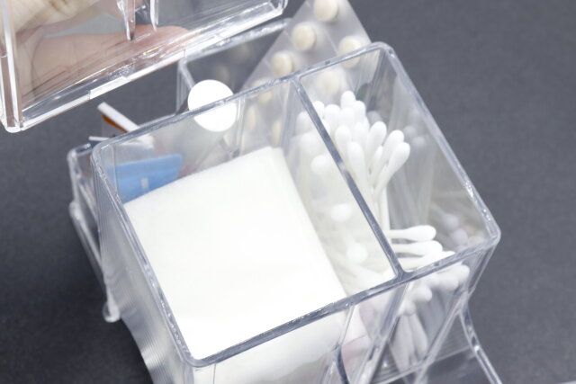 ダイソー 透明収納ケース（フタ付、C） コットン 綿棒