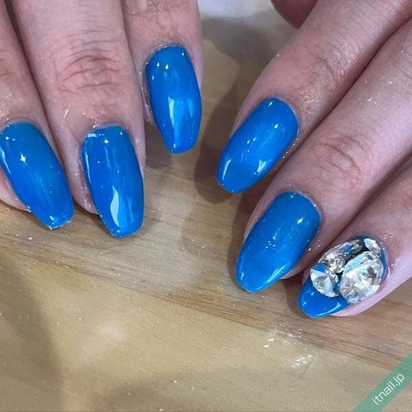 ネイルサロンBeが投稿したネイルデザイン [photoid:I0128233] via Itnail Design (736501)