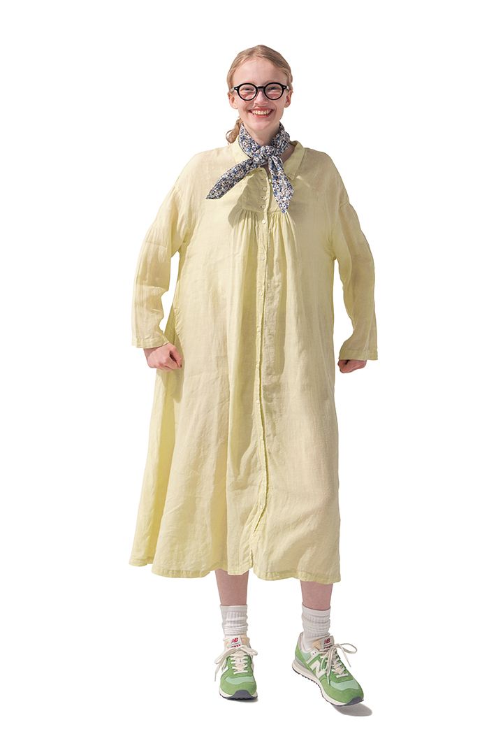 オシャレで注目されちゃう！パッと目を引くカラーワンピース6選