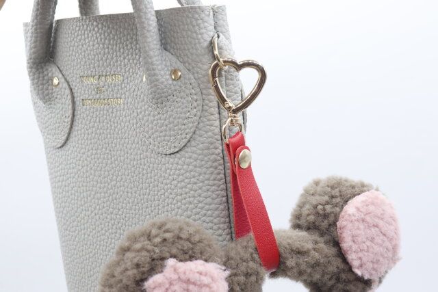 セリア カチューシャストラップ 使用例