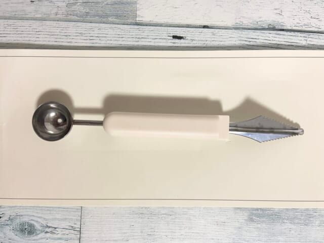 3COINS スリコ 多機能フルーツカッター ギザギザカット ボールカット