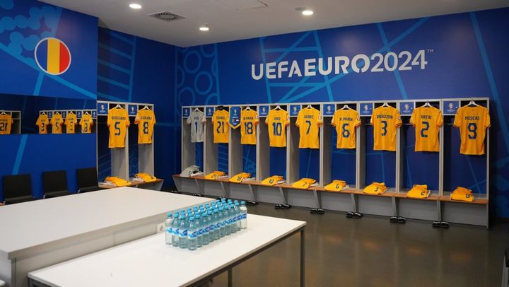 「日本人は感銘を与えてきた」 EUROで賞賛されたルーマニア代表の掃除、“日本がお手本”と地元紙が伝える