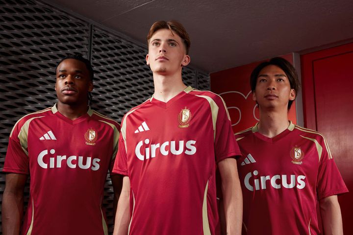 川辺駿がモデルで登場！スタンダールが2024-25新ユニフォームを発表 「真紅×金」の美しきコンビネーション