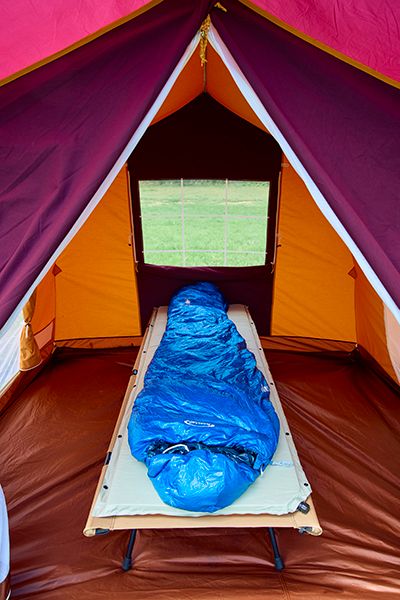 「昭和レトロ」なテントが超人気！機能面は超最新鋭なギアを徹底解説！