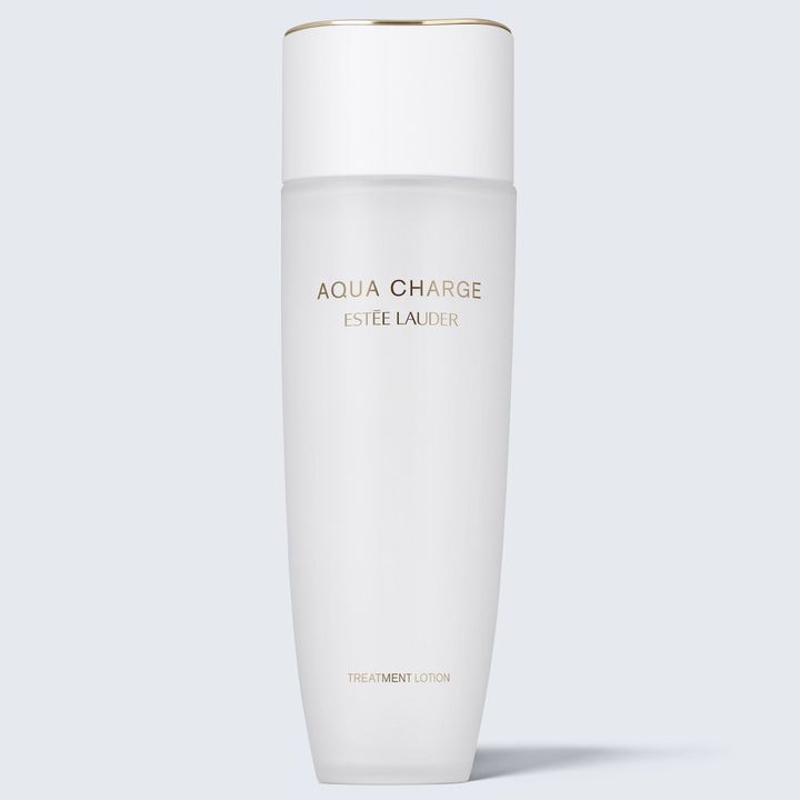 アクア チャージ 薬用 トリートメント ローション（医薬部外品） 200ml ￥7,590（9月13日発売）