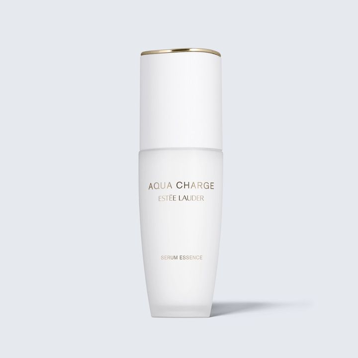 アクア チャージ 薬用 セラム エッセンス（医薬部外品） 30ml ￥8,800（9月13日発売）