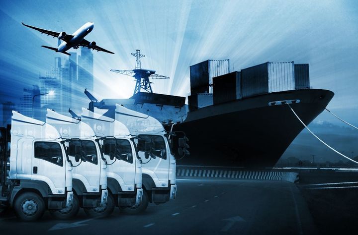 「運輸・物流業界」の平均年収トップは？（画像はイメージ）