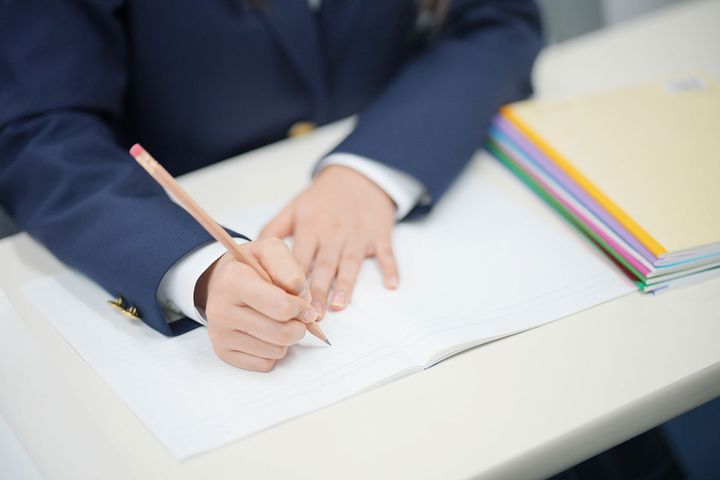 授業中の生徒のイメージ