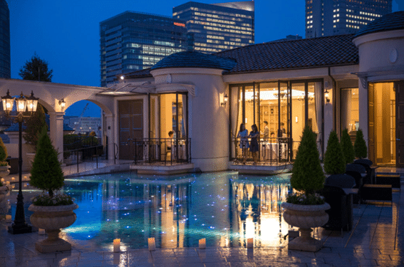 美しい夜景のテラス画像