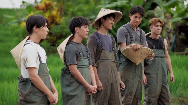 全員で参加する田植えデート