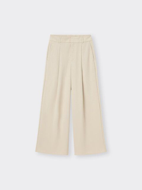 GUのドレープワイドパンツ