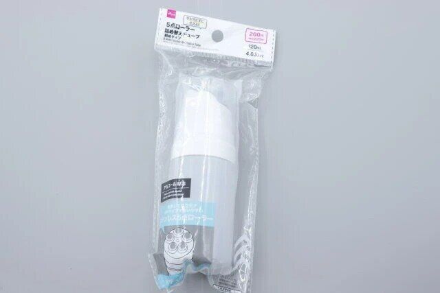 ダイソー 5点ローラー詰め替えチューブ（120mL、斜めタイプ） パッケージ