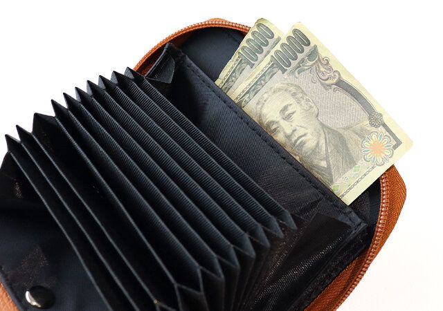 ダヤン コンパクト財布 お札の入れ方