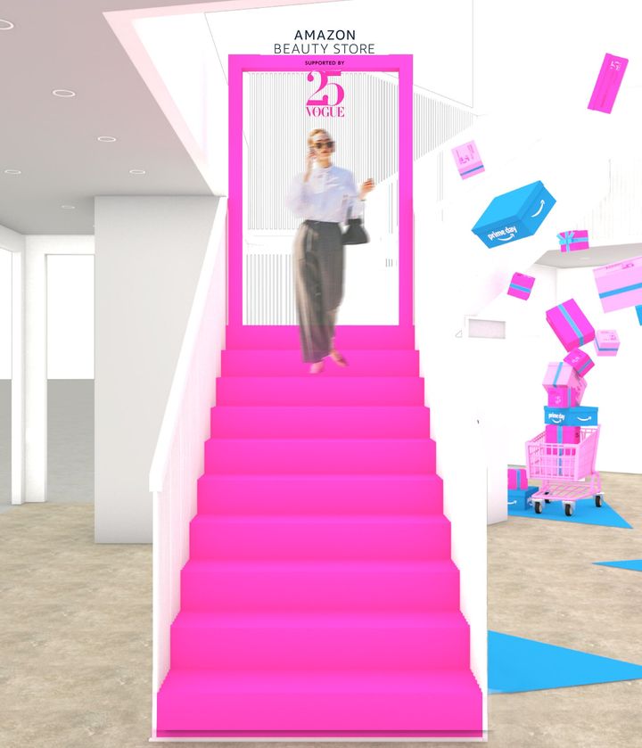 階段スペースは、「VOGUE JAPAN 25th」のロゴをあしらったフォトスポットに。