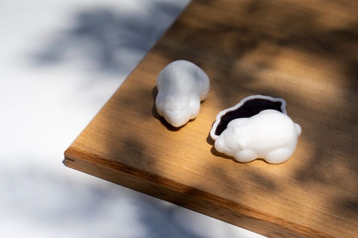 「シロクマ、夢の最中」1個380円