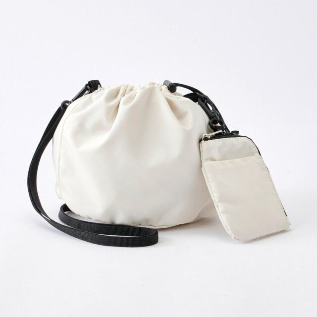 2024夏しまむらの巾着型ショルダーバッグ