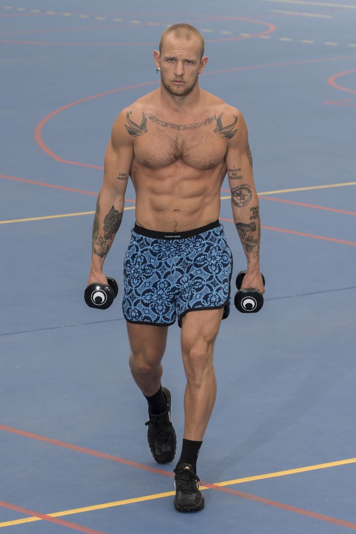 マリーン・セル 2023年春夏コレクションより。