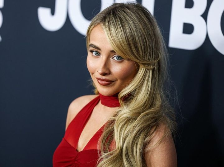 画像1: サブリナ・カーペンターのおばは誰？