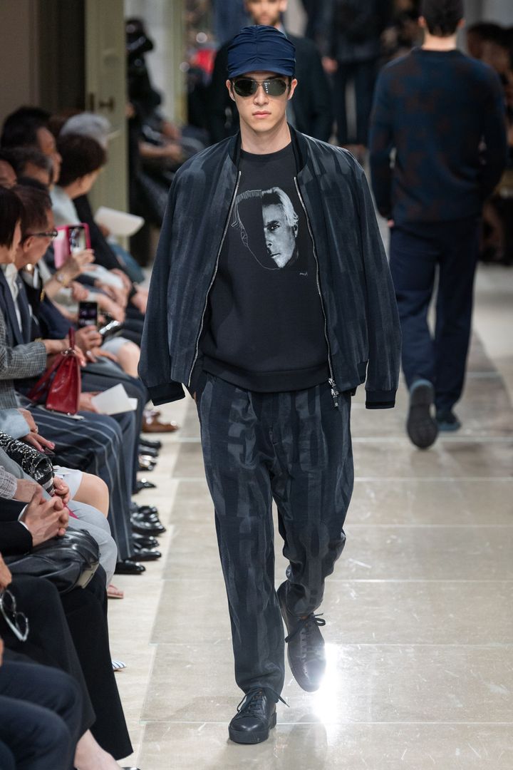 ジョルジオ アルマーニ 2020年リゾートコレクションより。