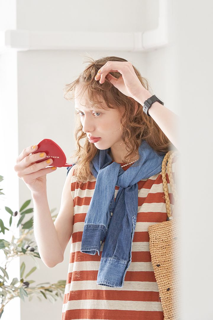 髪の広がりをどうにかしたい…プロのヘアメイク直伝の頭皮ケア