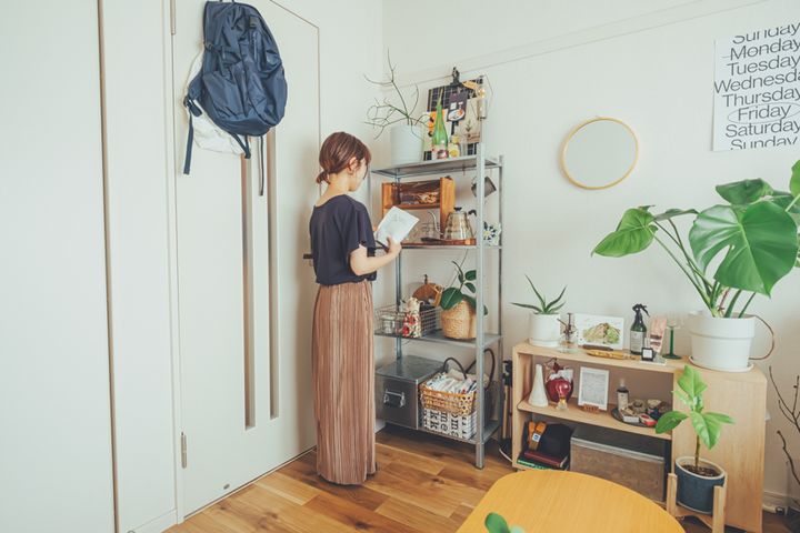 初めての一人暮らしは1K20㎡台が人気！ IKEAの万能ラックなどを活用したオシャレなインテリア3選