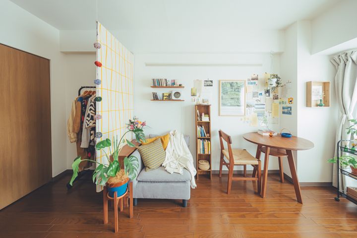 初めての一人暮らしは1K20㎡台が人気！ IKEAの万能ラックなどを活用したオシャレなインテリア3選