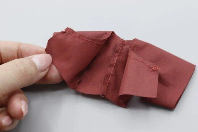 セリア カスタムして楽しむドール用 袴（上）