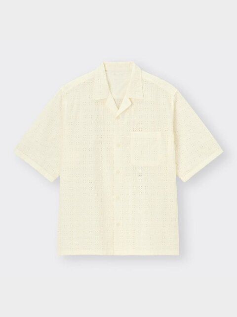 GUのエンブロイダリーオープンカラーシャツ