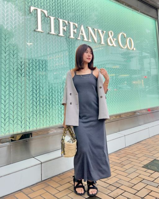 CツキバッククロスキャミOPを着たコーデ